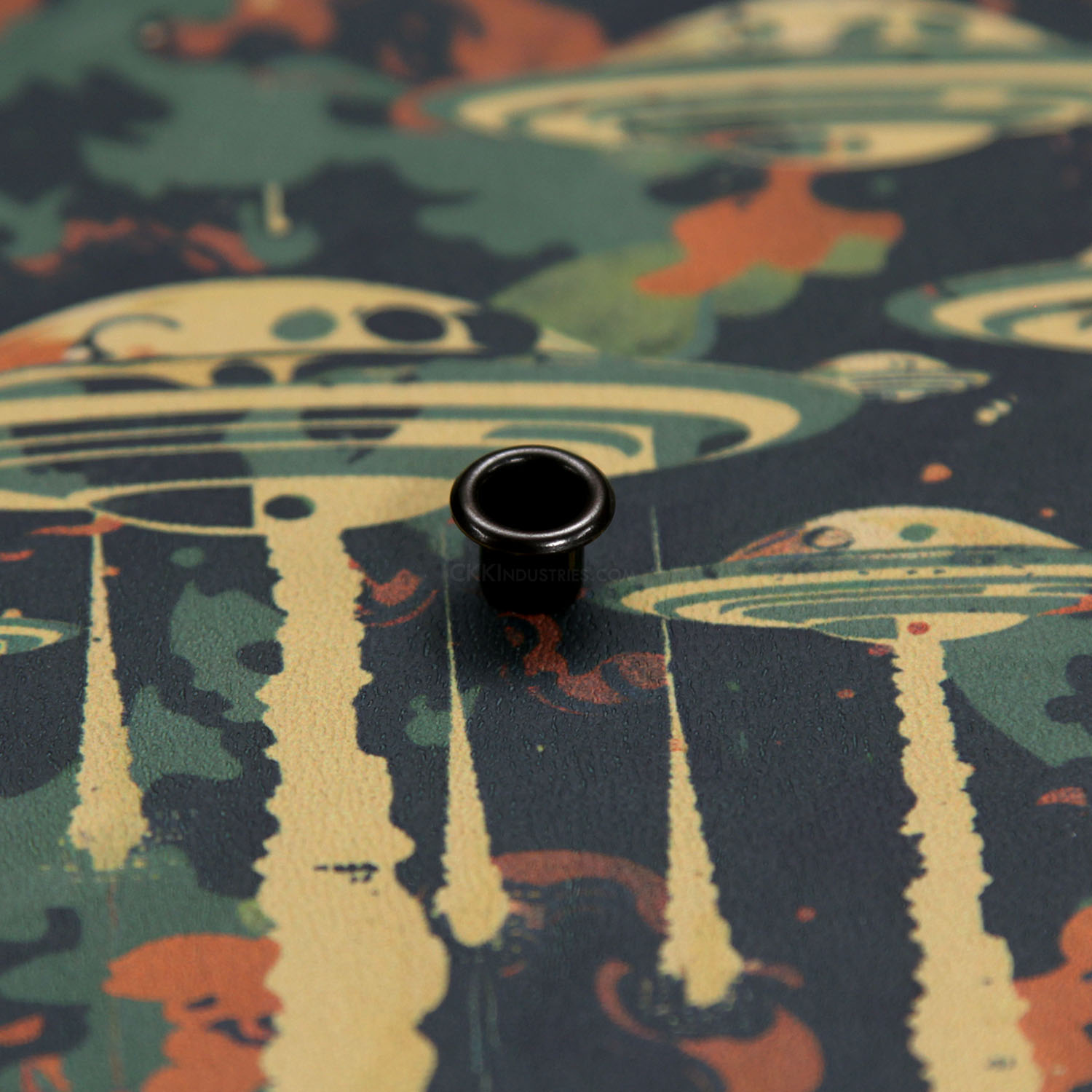 KYSHE-I-UFOCAMO-08-812